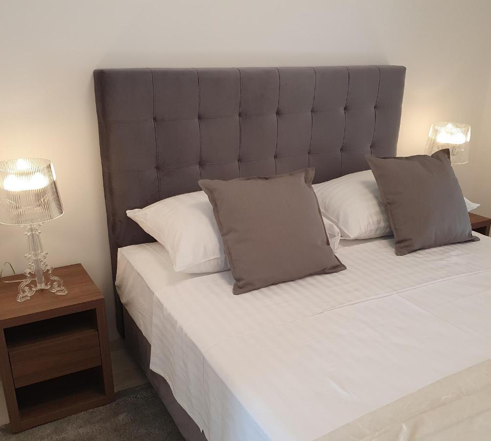 Villa Aquamarine Apartments Novalja Oda fotoğraf